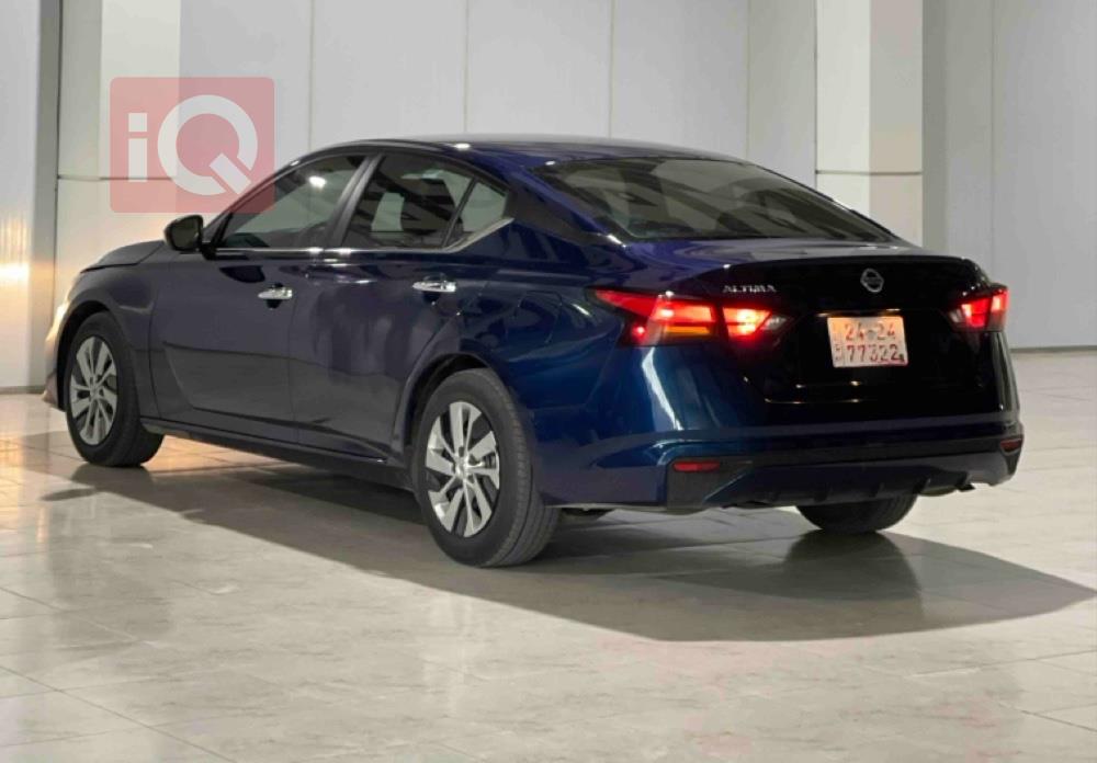 نیسان ئەلتیما